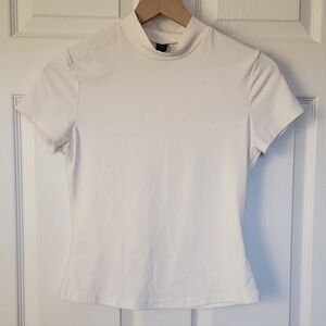 SHEIN White Short Sleeve Mock Neck Ribbed Top Size Medium